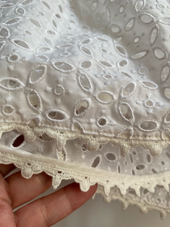 Girls' White Eyelet Puff-Sleeve Dress - Picture 8 of 17